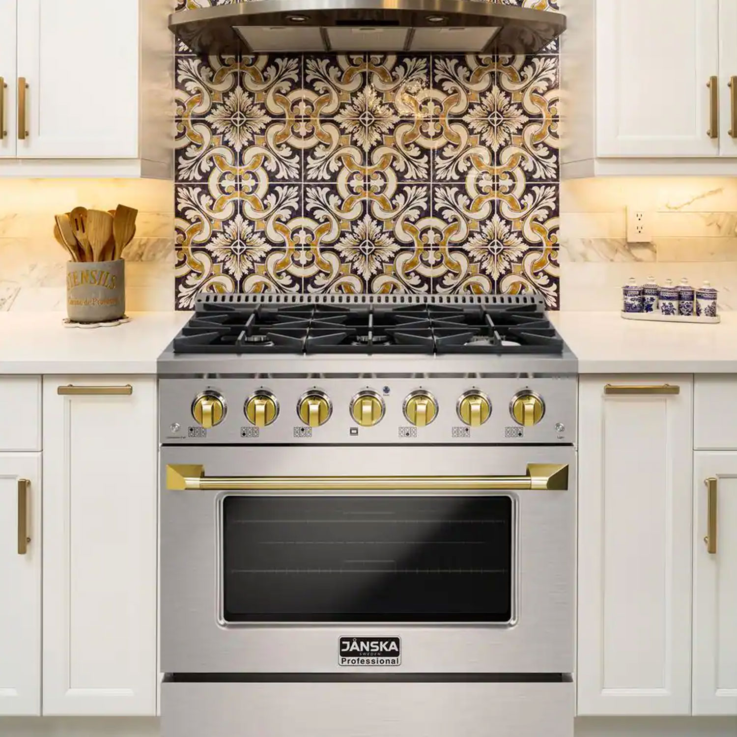 janska-36-Inch-Professional-6-Burner-Gas-Range—Gold-Knobs-8